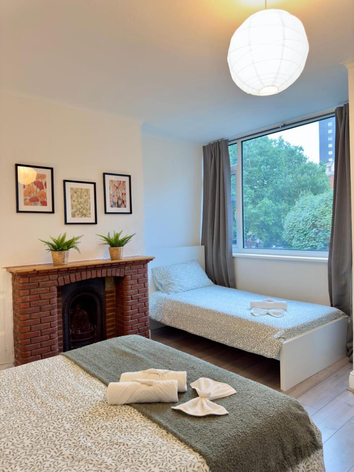 Buxton Court Apartment ลอนดอน ภายนอก รูปภาพ