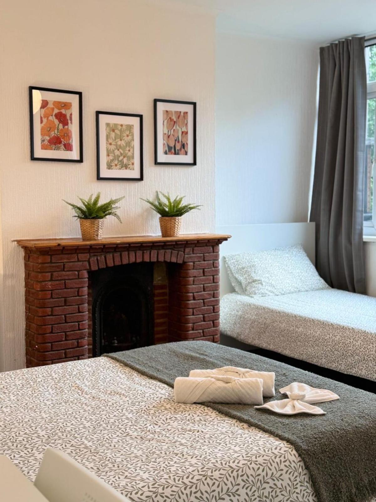 Buxton Court Apartment ลอนดอน ภายนอก รูปภาพ