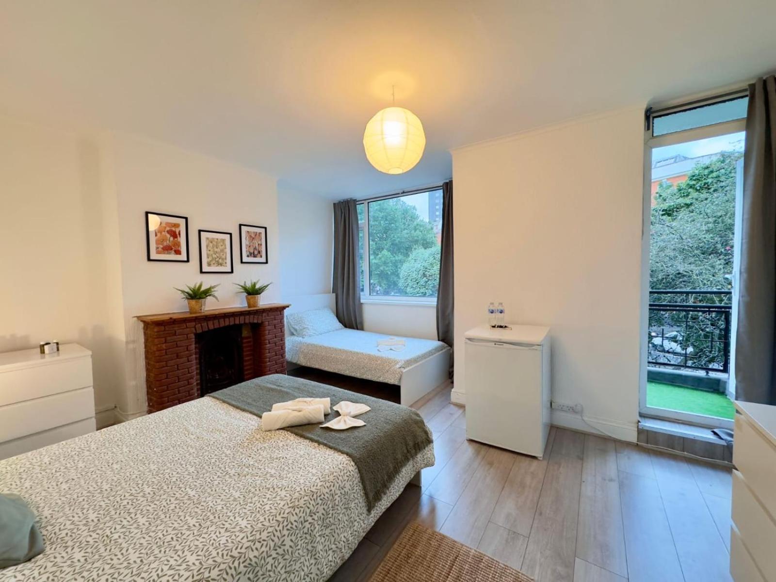 Buxton Court Apartment ลอนดอน ภายนอก รูปภาพ
